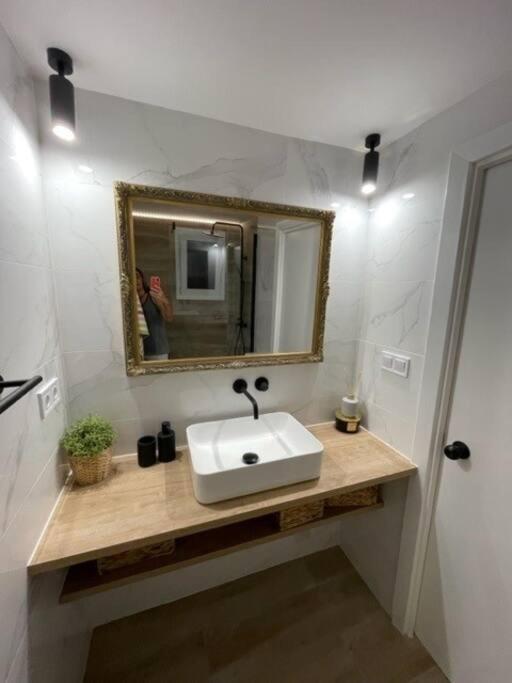 Precioso Apto Miami Primera Linia Playa Cala De Las Sirenas, Con Wifi Y Netflix, Adecuado Para Teletrabajar Miami Playa Esterno foto